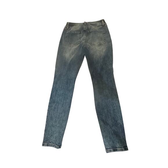 Cabi Cinch Skinny Jeans Adventure Wash Size 6 Style 4153 - Picture 2 of 10